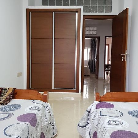 Appartement Au Centre De Martil Exterior photo