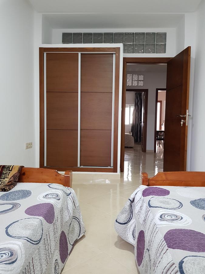 Appartement Au Centre De Martil Exterior photo
